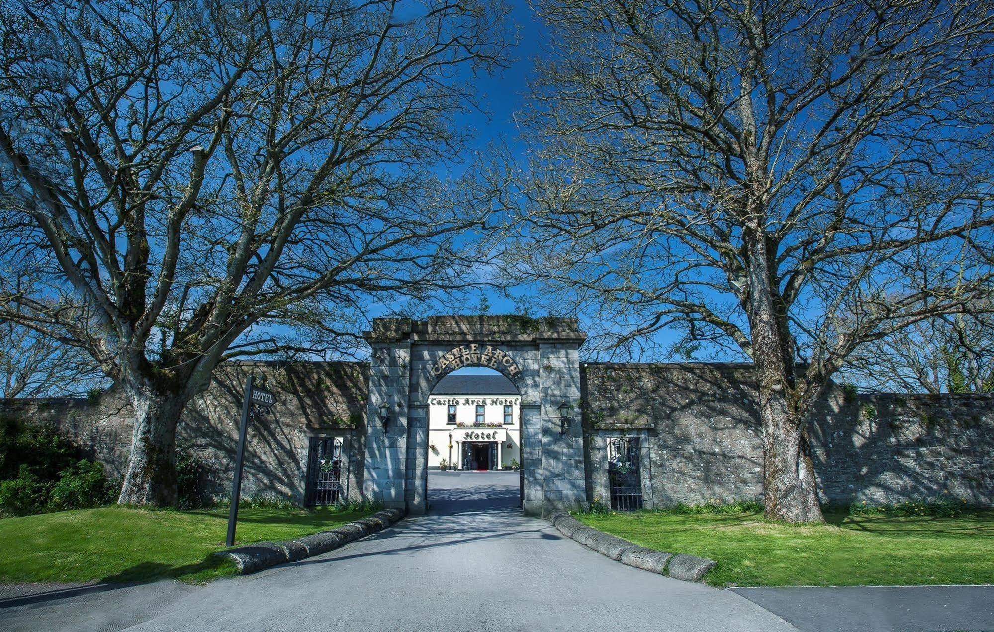 Castle Arch Hotel Trim Buitenkant foto